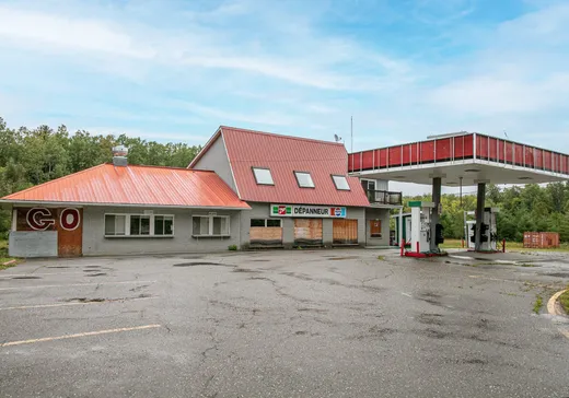 Propriété commerciale à vendre - 5978 Route 220, Orford, J1X6L3