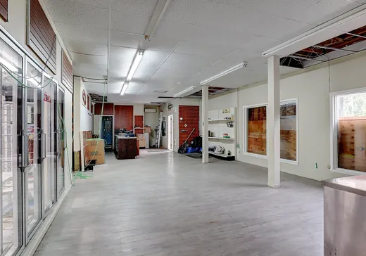 Propriété commerciale à vendre - 5978 Route 220, Orford, J1X 6L3