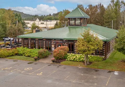 Commercial Property for Sale - 435 Rue des Pionniers, Mont-Tremblant, J8E 2S1