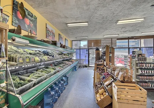 Propriété commerciale à vendre - 5143 Boul. Décarie, H3W 3C2