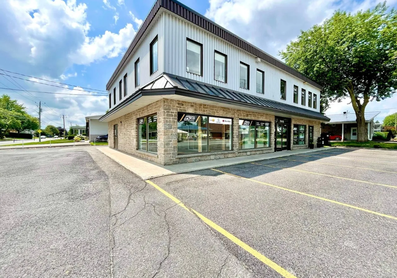 Commercial Property for Sale - 7015 Boul. Laframboise, Saint-Hyacinthe, J2R 1G8