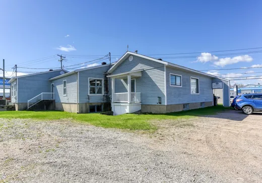 Propriété commerciale à vendre - 361 Boul. De Lanaudière, Sainte-Anne-de-la-Pérade, G0X 2J0