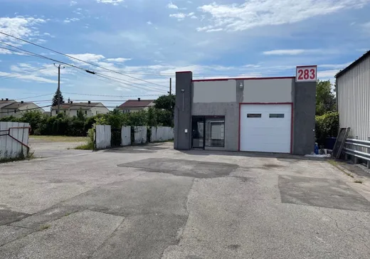 Propriété commerciale à vendre - 283 - 283A Boul. Curé-Labelle, Ste-Rose, H7L 2Z9