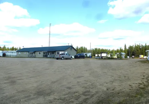 Propriété commerciale à vendre - 44 Route 10 N., La Tuque, G9X 3P2