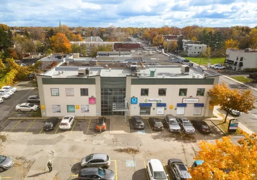 Propriété commerciale à vendre - 1144 Rue St-Laurent O., Longueuil, J4K 1E2