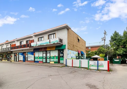 Office Building for Sale - 6067 Rue Bélanger, Saint-Léonard, H1T 3T4