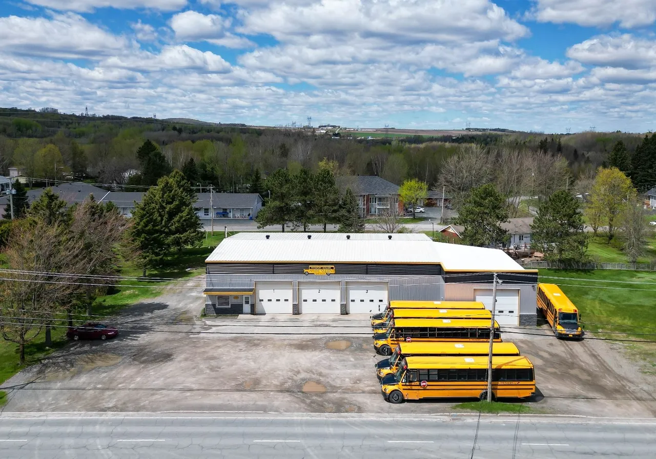 Propriété commerciale à vendre - 1387 Route 116, Danville, J0A 1A0