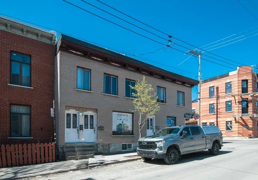 Propriété commerciale à vendre - 3916 Av. Coloniale, Plateau Mont-Royal, H2W 2B6