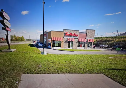 Propriété commerciale à vendre - 9900 Rue Sherbrooke E., Ahuntsic/Cartierville, H1B 1B3