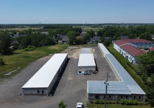 Propriété commerciale à vendre - 825 Rue Notre-Dame, St-Cyrille-De-Wendover, J0C 1A0