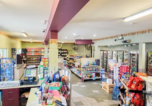 Propriété commerciale à vendre - 354 Rue Brunelle, Beloeil, J3G 2M8