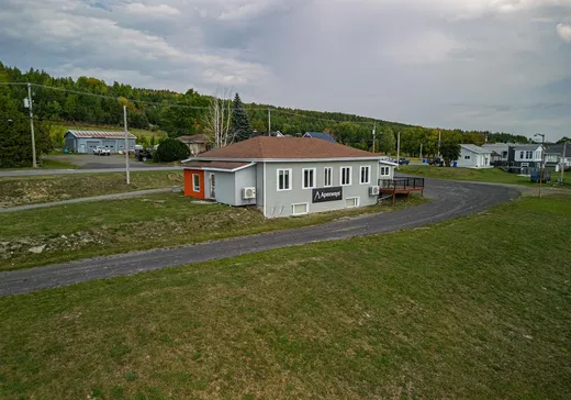 Propriété commerciale à vendre - 67 Boul. Joubert O., Matane, G0J 3K0
