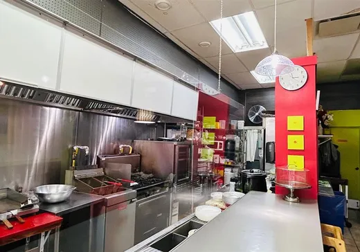 Propriété commerciale à vendre - 1426 Rue Beauharnois, Longueuil, J4M 1C2