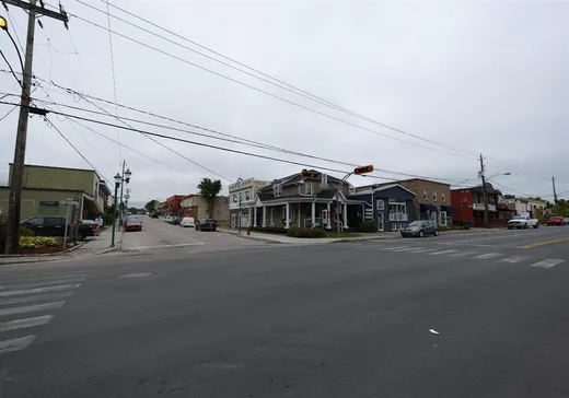 Propriété commerciale à vendre - 471 Boul. Albiny-Paquette, Mont-Laurier, J9L 1K8