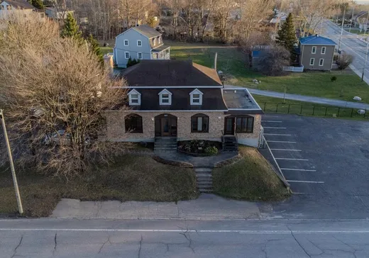 Propriété commerciale à vendre - 855 Boul. St-Germain, Rimouski, G5L3T7