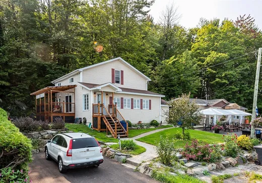 Propriété commerciale à vendre - 121Z-125Z Rue Principale O., Sainte-Anne-de-la-Rochelle, J0E 2B0