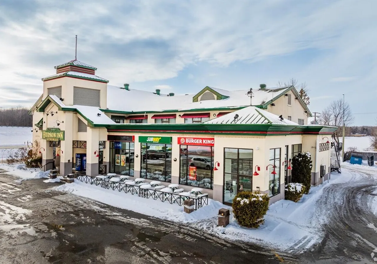 Commercial Property for Sale - 100 Route 201, Rigaud, J0P 1P0