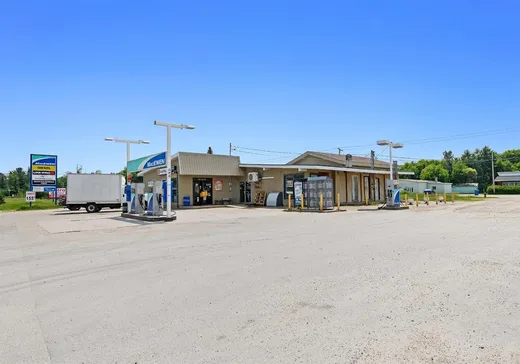 Propriété commerciale à vendre - 219 Rue Principale, Mansfield-et-Pontefract, J0X1R0