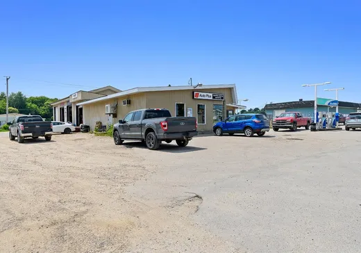 Propriété commerciale à vendre - 219 Rue Principale, Mansfield-et-Pontefract, J0X 1R0