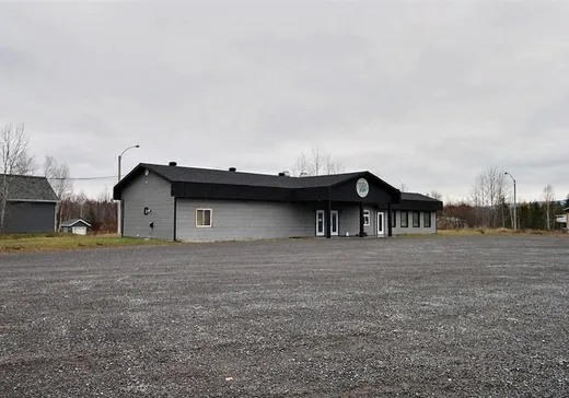 Propriété commerciale à vendre - 627 Boul. de York S., Gaspé, G4X2L3