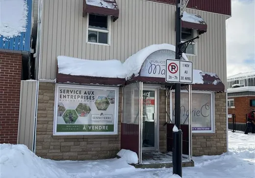 Propriété commerciale à vendre - 640-642 10e Avenue, Senneterre, J0Y 2M0