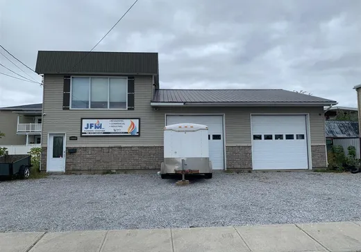 Propriété commerciale à vendre - 16600 Av. Desrochers, Saint-Hyacinthe, J2T 3K2