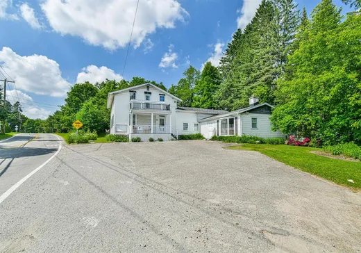 Propriété commerciale à vendre - 136Z Ch. de la Gare, Saint-Sauveur, J0R 1K0