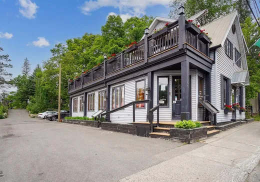 Propriété commerciale à vendre - 155 Rue Principale, Saint-Sauveur, J0R1R6