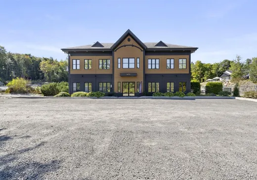 Propriété commerciale à vendre - 1075 Crois. des Hauteurs, St-Hippolyte, J8A0A5