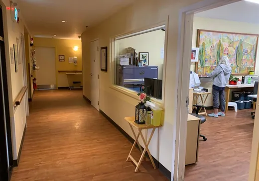 Propriété commerciale à vendre - 11810 Av. du Bois-de-Boulogne, Montréal (Ahuntsic/Cartierville), H3M 2X6