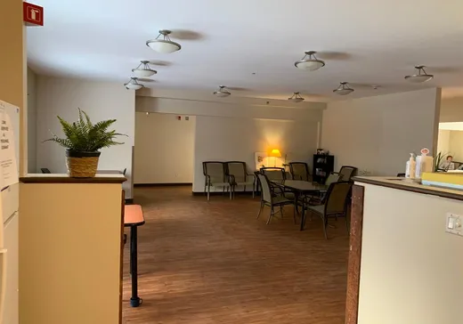 Propriété commerciale à vendre - 11810 Av. du Bois-de-Boulogne, Montréal (Ahuntsic/Cartierville), H3M 2X6