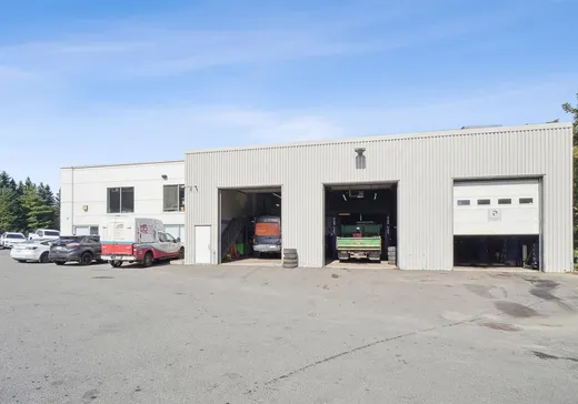 Commercial Property for Sale - 90 Boul. Norbert-Morin, Sainte-Agathe-des-Monts, J8C 3K8
