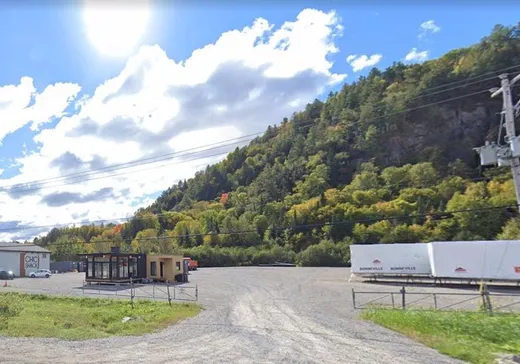 Commercial Property for Sale - 2253 Route 117, Mont-Tremblant, J0T 1M0