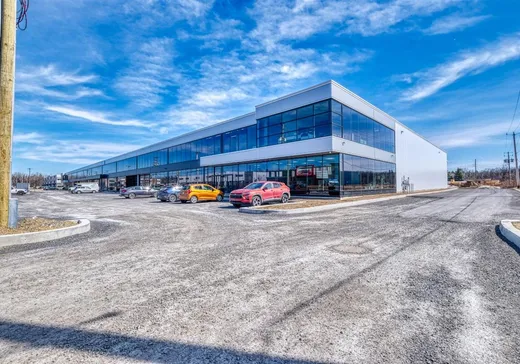 Propriété commerciale à vendre - 1050 Rue des Forges, Terrebonne, J6Y 0P6