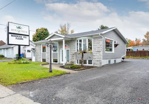 Propriété commerciale à vendre - 1221 Boul. Pie-XI N., Val-Belair, G3J1A1