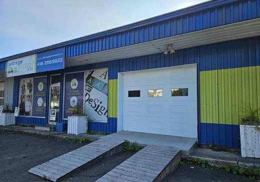 Propriété commerciale à vendre - 415 Boul. Bona-Dussault, Saint-Marc-des-Carrières, G0A4B0