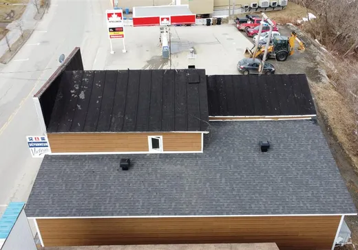 Propriété commerciale à vendre - 28-30 Ch. Victoria O., Lac-Mégantic, J0B 1Y0