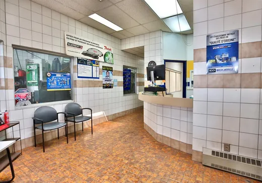 Propriété commerciale à vendre - 2980 Av. Ste-Catherine, Saint-Hyacinthe, J2S 7Y3