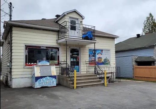 Propriété commerciale à vendre - 61-61A Rue Labelle, Laval (Laval-des-Rapides), H7N2S2