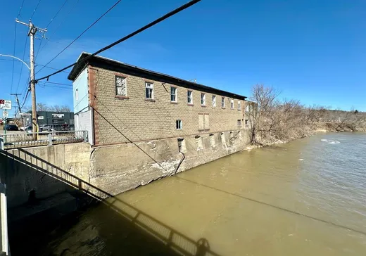 Commercial Property for Sale - 75A Rue de la Princesse, Lachute, J8H 3G2