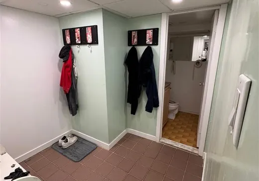 Propriété commerciale à vendre - 2410 Rue Fleury E., Montréal (Ahuntsic/Cartierville), H2B 1L2