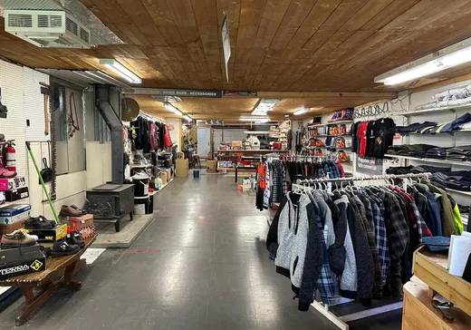 Propriété commerciale à vendre - 219 Rue Gendron, Saint-Léon-le-Grand, G0J2W0
