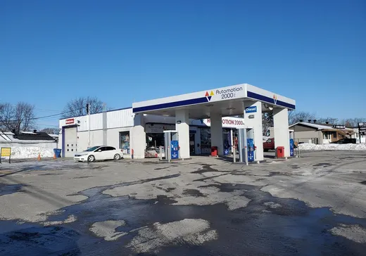 Propriété commerciale à vendre - 3345 Boul. Dagenais O., Laval (Chomedey), H7P 1V5