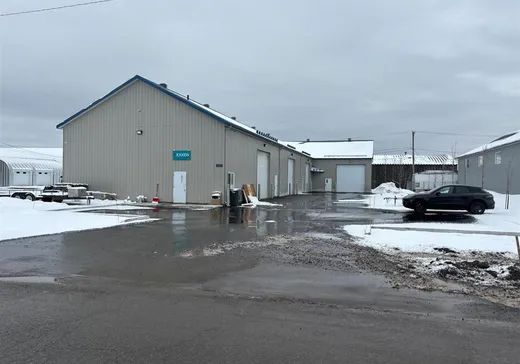 Industrial Building for Sale - 1245 Rue J.-A.-Bombardier, St-Nicolas, G7A 2P4