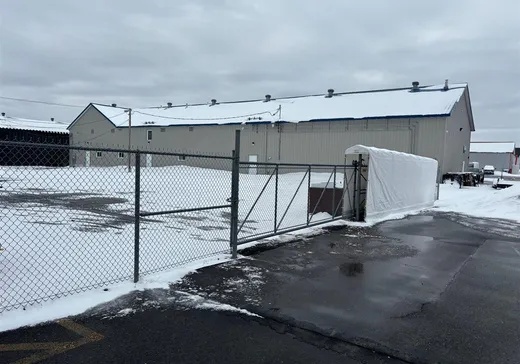 Bâtiment Industriel à vendre - 1245 Rue J.-A.-Bombardier, St-Nicolas, G7A 2P4