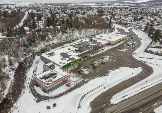 Propriété commerciale à vendre - 100 1re Rue, Thetford Mines, G6G 4Y2