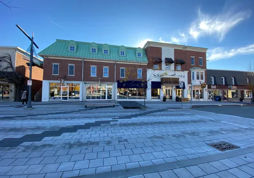 Propriété commerciale à vendre - 388 Rue Principale O. (388-406), Magog, J1X 2A9