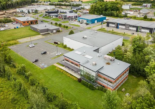 Industrial Building for Sale - 1490 3e avenue du Parc-Industriel, Sainte-Marie, G6E 3T9
