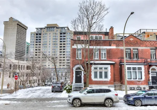 Propriété commerciale à vendre - 1626 Av. Selkirk, Montréal (Centreville), H3H1C8