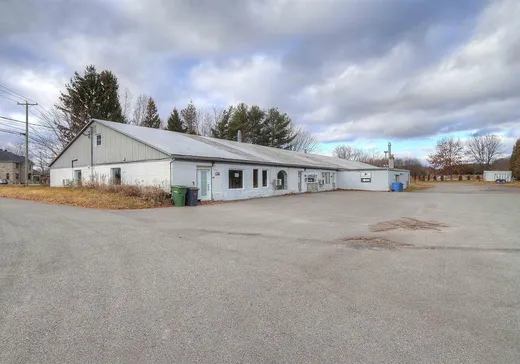 Propriété commerciale à vendre - 12482-12488 Rue Notre-Dame O., Trois-Rivières, G9A4J4